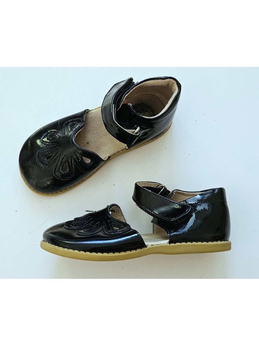 Livie and & Luca 10 Toddler Petals Black Patent Mary Janes Shoes